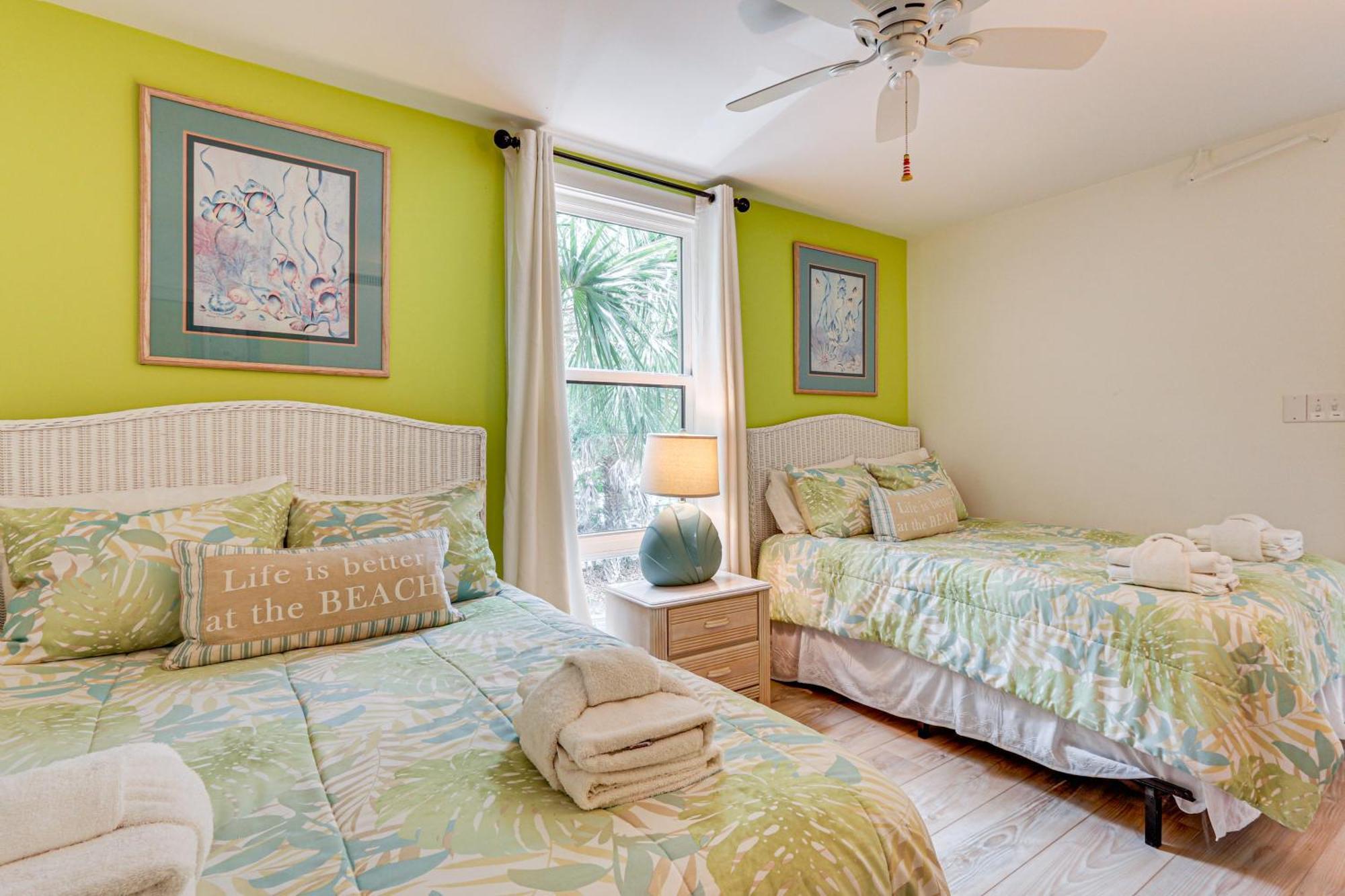 Coligny Gem With Community Perks Walk To Beach Hilton Head Island Eksteriør billede